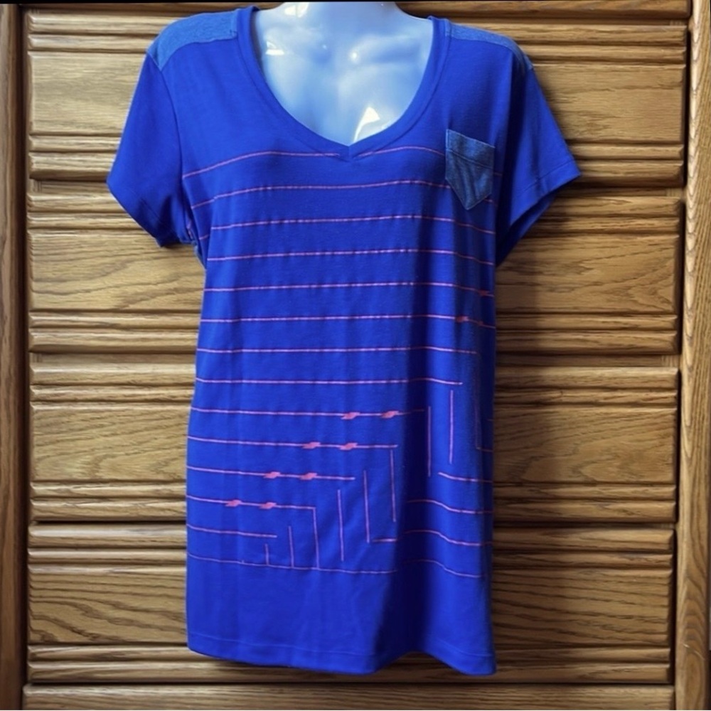 📸 Mountain Hardwear • Dryspun Geostripe Striped Pocket Tee • Women's Size Large